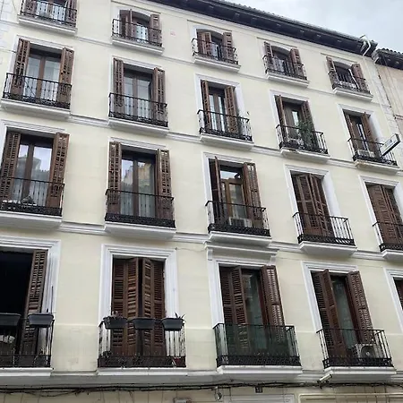 Atocha3 Superb Location - 4Bedrooms 2 Baths Madrid Exterior photo